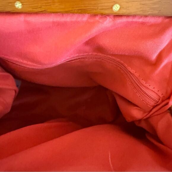 Handbag Republic Boho Chenille Crossbody Bag – Pink Multi with Wooden Frame - Picture 7 of 10